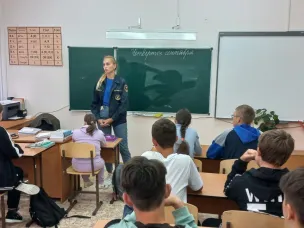 Встреча  с инструктором противопожарной профилактики 14-ОГПС Максимовой А. А.